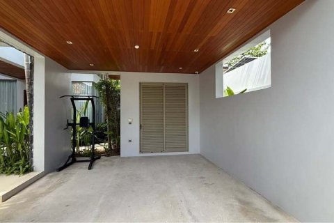 Villa in Phuket, Thailand 4 bedrooms № 149881 - photo 8