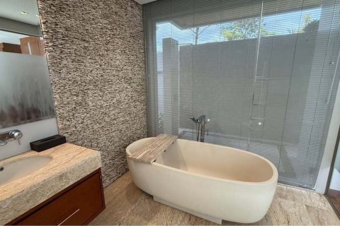 Villa in Phuket, Thailand 4 bedrooms № 149881 - photo 19