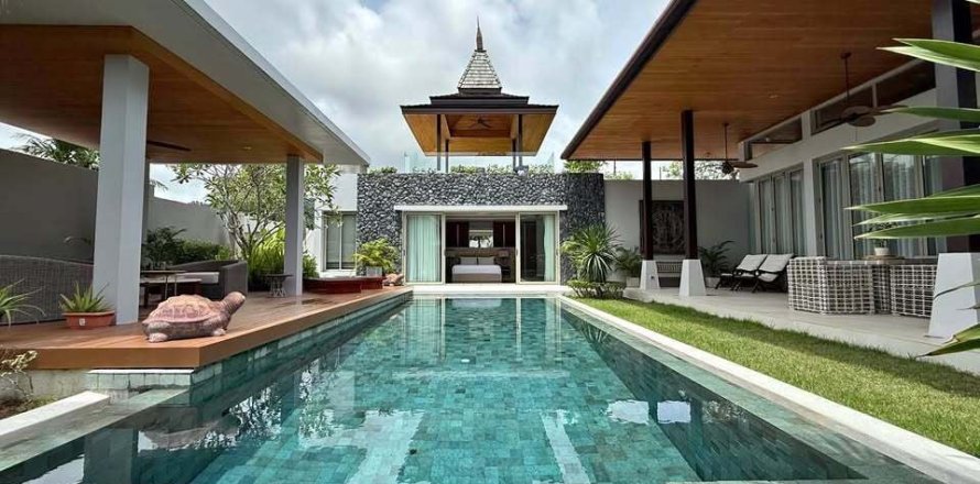 Villa in Phuket, Thailand 4 bedrooms № 149881