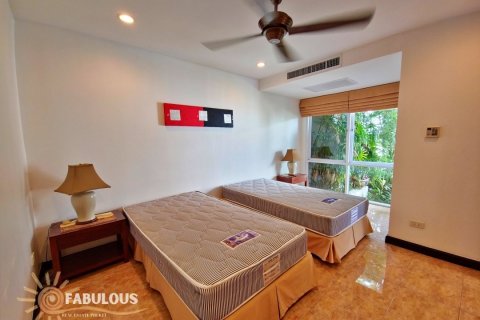 Condo in Pa Klok, Thailand, 2 bedrooms № 179367 - photo 7