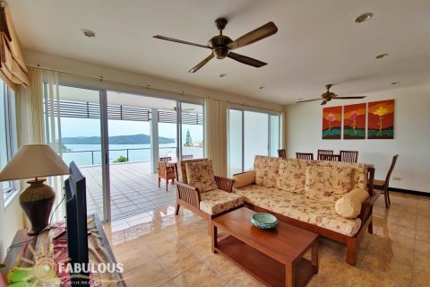 Condo in Pa Klok, Thailand, 2 bedrooms № 179367 - photo 2