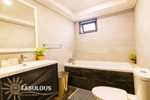 Villa in Rawai, Thailand 5 bedrooms № 179369 - photo 4