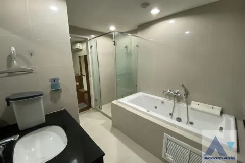 Duplex in Huai Khwang, Bangkok, Thailand 3 Schlafzimmer № 216423 - Foto 9