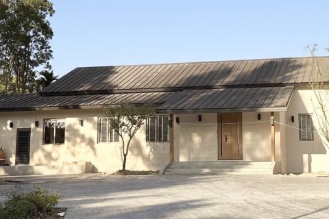 Villa à Mae Rim, Thaïlande 3 chambres № 159472