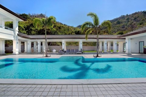 Villa in Hua Hin, Thailand 4 Schlafzimmer № 221770 - Foto 2