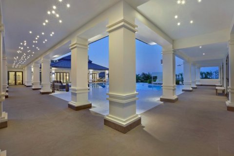 Villa in Hua Hin, Thailand 4 Schlafzimmer № 221770 - Foto 5
