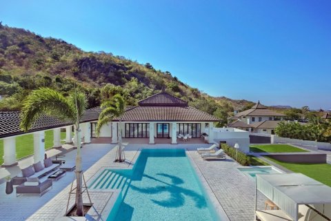 Villa in Hua Hin, Thailand 4 Schlafzimmer № 221770 - Foto 4