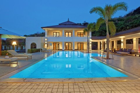 Villa in Hua Hin, Thailand 4 Schlafzimmer № 221770 - Foto 15