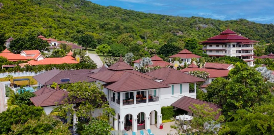 Villa in Hua Hin, Thailand 6 Schlafzimmer № 221771