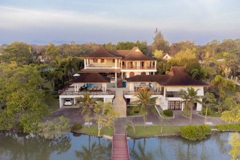 Chalet de 11 dormitorios en Hua Hin, Tailandia № 221769