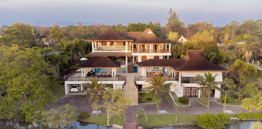 Villa in Hua Hin, Thailand 11 Schlafzimmer № 221769