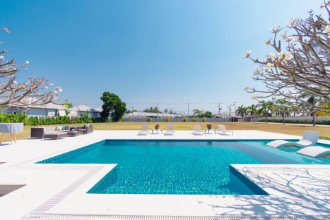 Maison à Hua Hin, Thaïlande 4 chambres № 161441 - photo 6