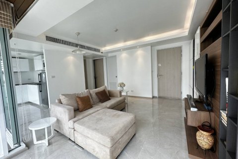 Кондоминиум с 2 спальнями в Сатхоне, Бангкок, Таиланд № 143136 - фото 2