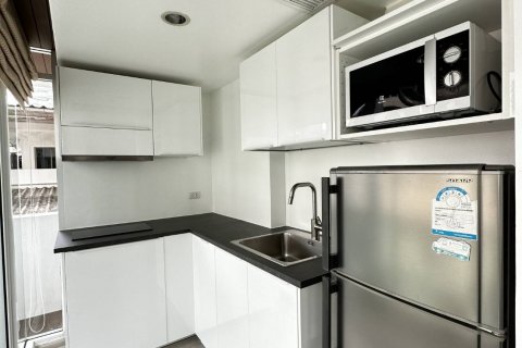 Кондоминиум с 2 спальнями в Сатхоне, Бангкок, Таиланд № 143136 - фото 9