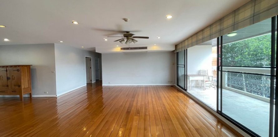 Кондоминиум с 3 спальнями в Бангкоке, Таиланд № 143134