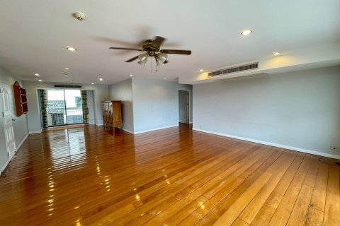 Кондоминиум с 3 спальнями в Бангкоке, Таиланд № 143134 - фото 5