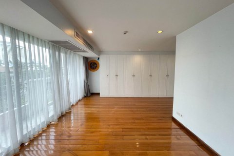 Кондоминиум с 3 спальнями в Бангкоке, Таиланд № 143134 - фото 10