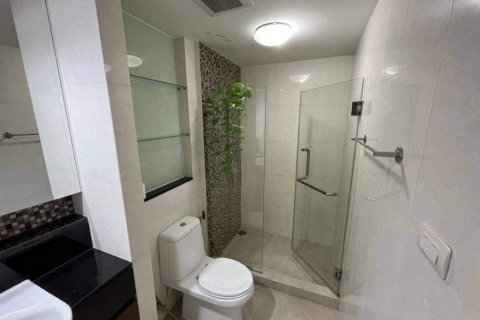 Кондоминиум с 2 спальнями в Пхая Тая, Бангкок, Таиланд № 137041 - фото 7