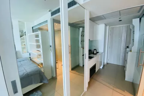 Studio dans le Condo à Pattaya, Thaïlande  № 137042 - photo 2