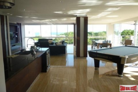 Penthouse in Pattaya, Thailand 2 bedrooms № 193113