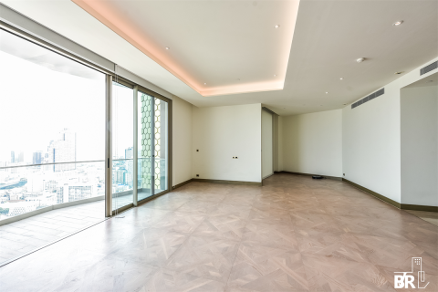 Condo in Bangkok, Thailand, 3 bedrooms  № 187708 - photo 2