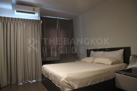 Condo in Bangkok, Thailand, 1 bedroom № 187702 - photo 2