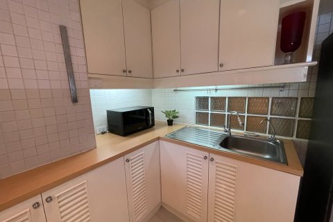 Condo in Bangkok, Thailand, 2 bedrooms № 190949 - photo 11