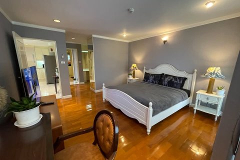 Condo in Bangkok, Thailand, 2 bedrooms № 190949 - photo 12