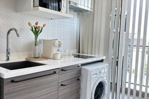 Кондоминиум с 1 спальней в Сатхоне, Бангкок, Таиланд № 143077 - фото 6