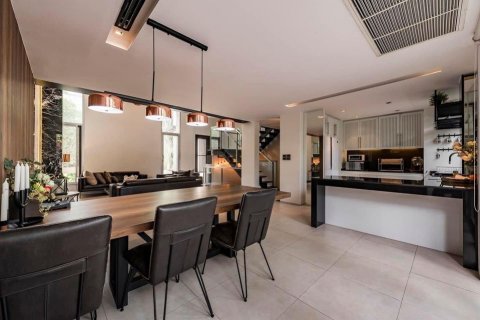 Townhouse à Sathon, Bangkok, Thaïlande 4 chambres № 143079 - photo 3