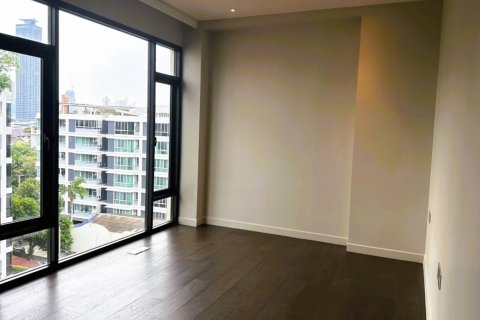 Condo in Bangkok, Thailand, 3 bedrooms  № 180817 - photo 14