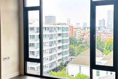 Condo in Bangkok, Thailand, 3 bedrooms  № 180817 - photo 8