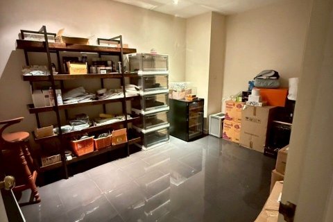 Кондоминиум с 3 спальнями в Ваттхане, Бангкок, Таиланд № 136724 - фото 12