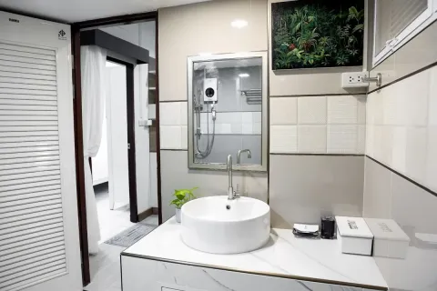 Condominio de 2 dormitorios en Jomtien Beach, Pattaya, Tailandia № 211093 - foto 23
