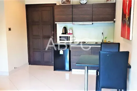 Condominio de 1 dormitorio en Jomtien Beach, Pattaya, Tailandia № 211096 - foto 3