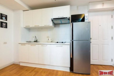 Apartment in Bangkok, Thailand 1 bedroom № 193192 - photo 5
