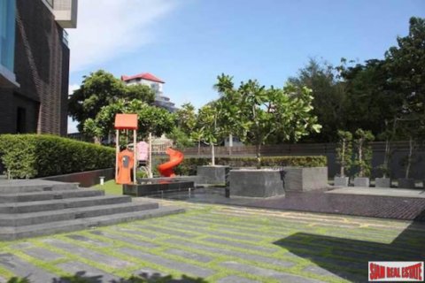Duplex on Jomtien Beach, Pattaya, Thailand 4 bedrooms № 193188 - photo 5