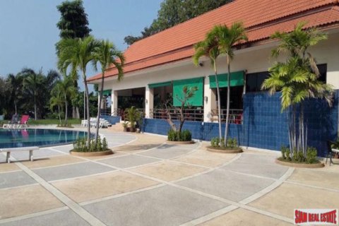Apartment on Jomtien Beach, Pattaya, Thailand 2 bedrooms № 193190 - photo 4