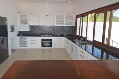 Villa in Ko Samui, Thailand 5 bedrooms № 156704 - photo 2