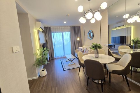 Кондоминиум с 2 спальнями в Чатучаке, Бангкок, Таиланд № 170591 - фото 5