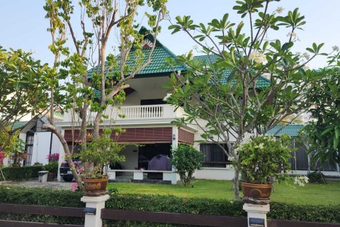 Дом в Паттайе, Таиланд с 3 спальнями  № 170586 - фото 2