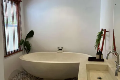 Villa in Phuket, Thailand 2 bedrooms № 169253 - photo 11