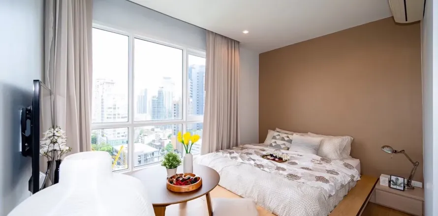 Studio in the Condo in Watthana, Bangkok, Thailand № 169251