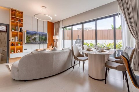 Villa in Pattaya, Thailand 3 bedrooms № 146794 - photo 4