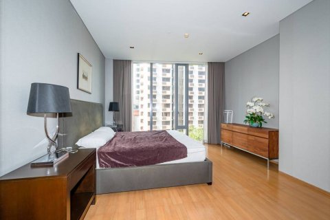 Condo in Bangkok, Thailand, 2 bedrooms  № 146796 - photo 8