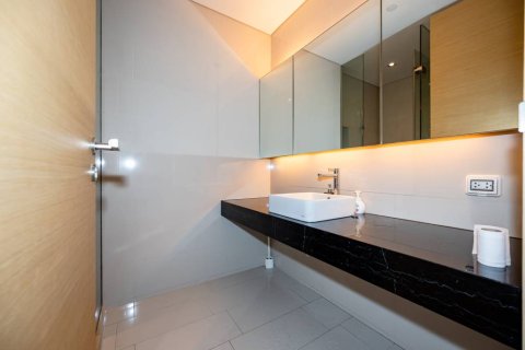 Condo in Bangkok, Thailand, 2 bedrooms  № 146796 - photo 9