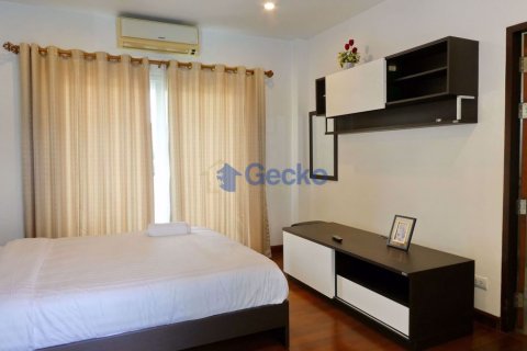 House in Pattaya, Thailand 3 bedrooms № 197022 - photo 9