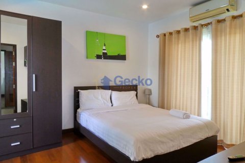 House in Pattaya, Thailand 3 bedrooms № 197022 - photo 5
