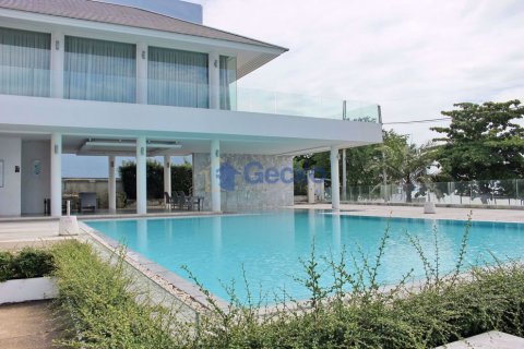 House in Pattaya, Thailand 3 bedrooms № 197022 - photo 16