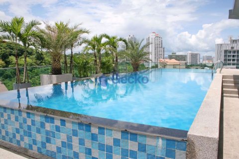 Condo in Pattaya, Thailand, 2 bedrooms  № 197023